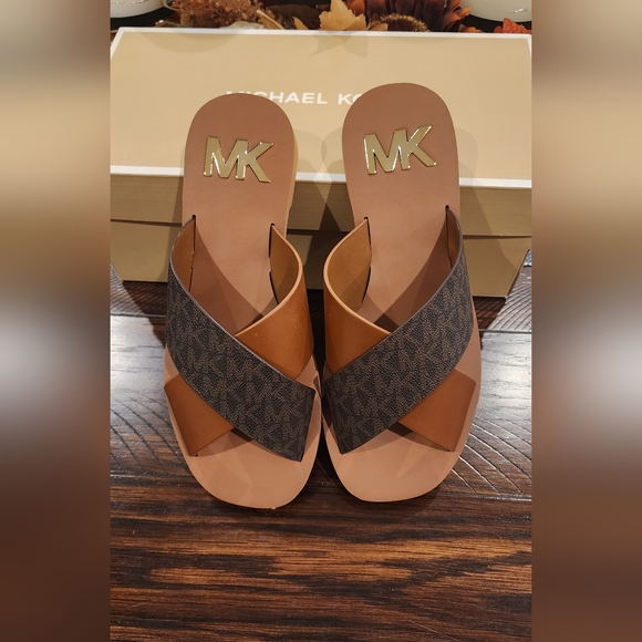 Michael Kors Glenda Sandals - Picture 1 of 4